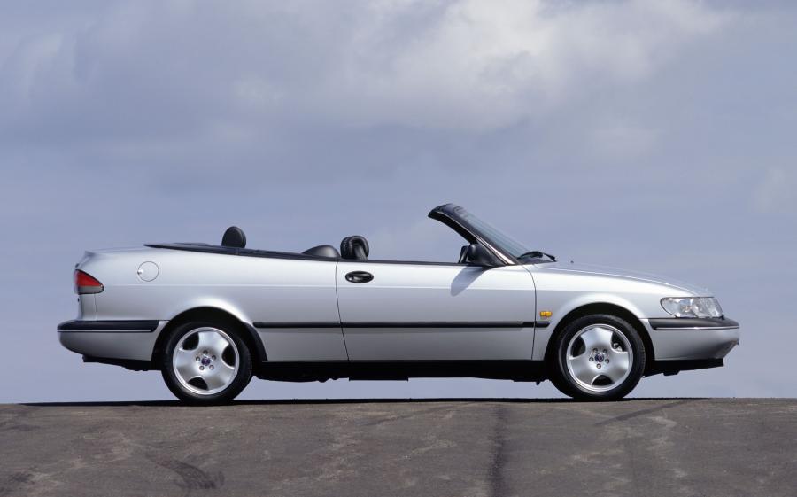  Saab 900 SE Turbo Convertible 1993 года  (фото 8 из 46)